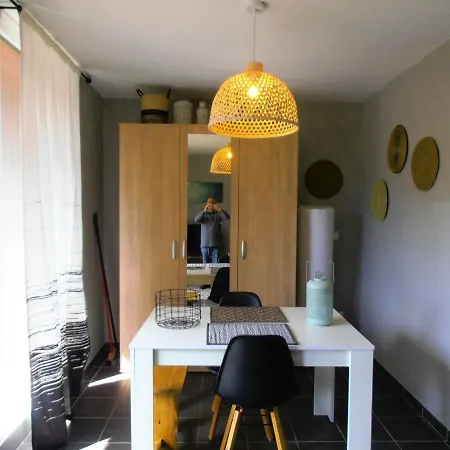 Le Vedeur Avec Balcon Vue Sur Riviere Apartmán